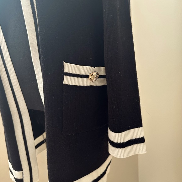 Black cardigan with white trims - Picture 3 of 7